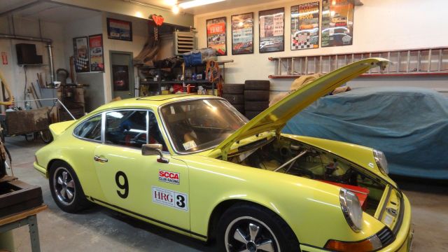 Porsche 911 Race Car - home 1